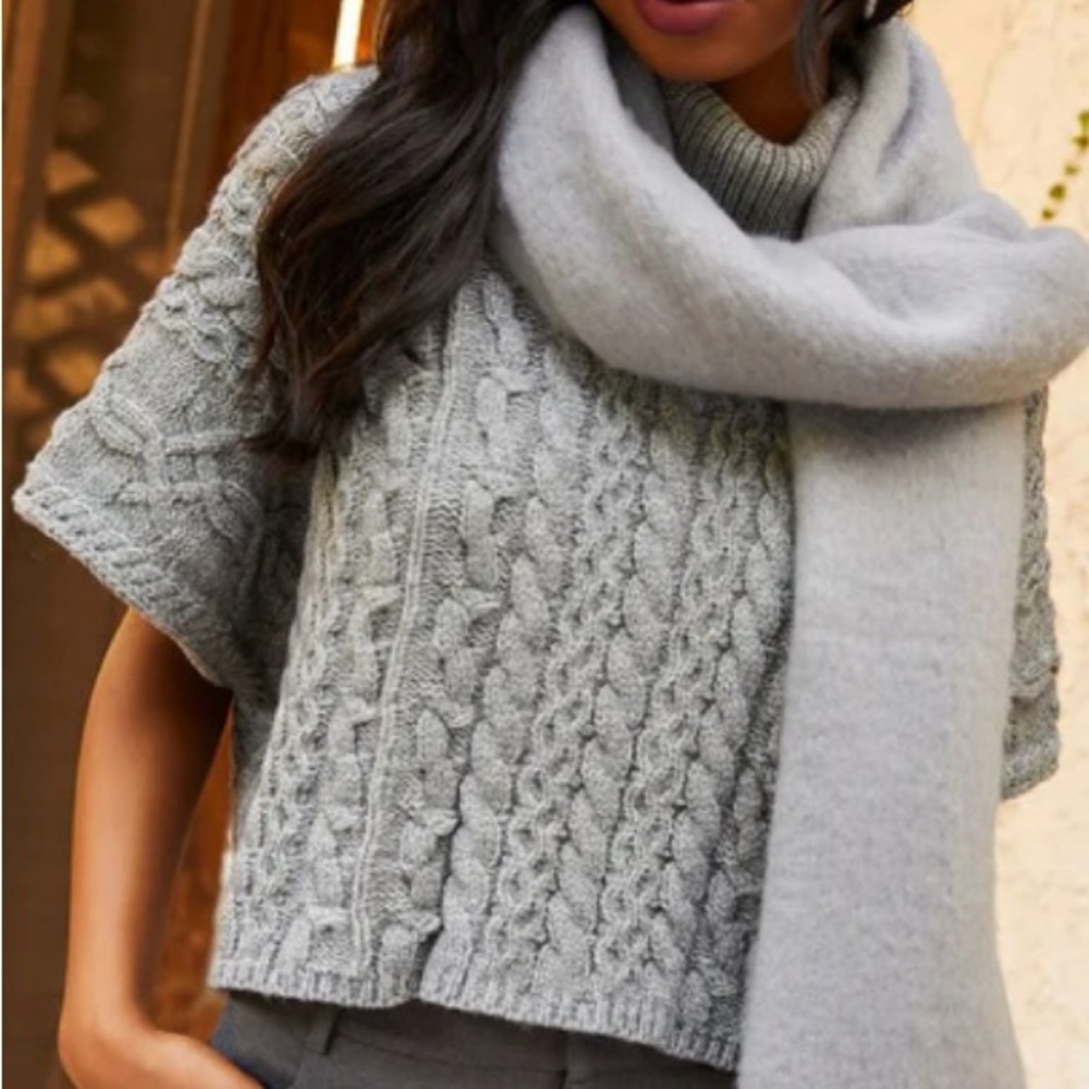 NEW VICI ADALYNN GRAY CABLE KNIT TURTLENECK SWEATER VEST TOP BY lalavon SZ XS